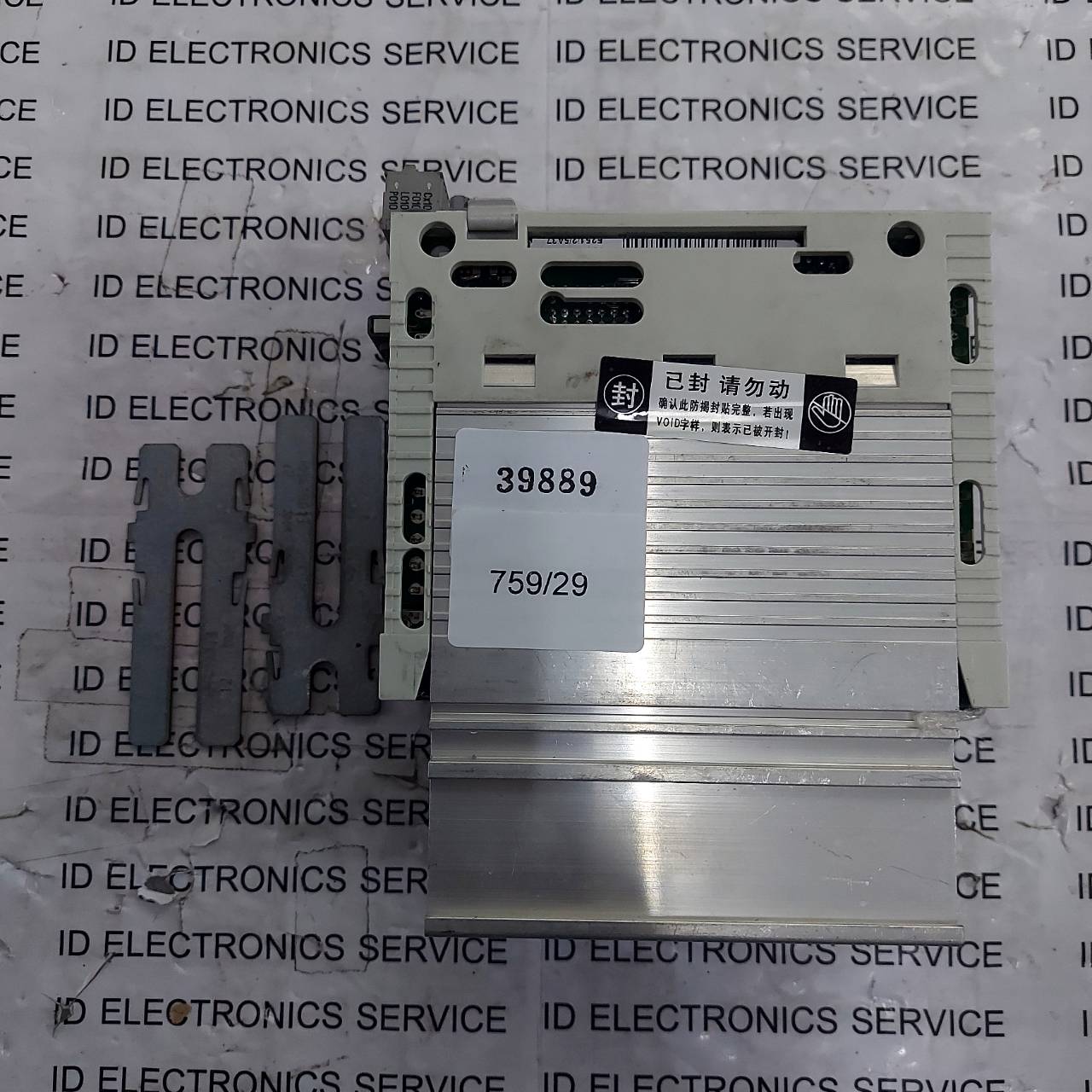 SERVO DRIVE " LENZE " MODEL : E82EV251_2C200