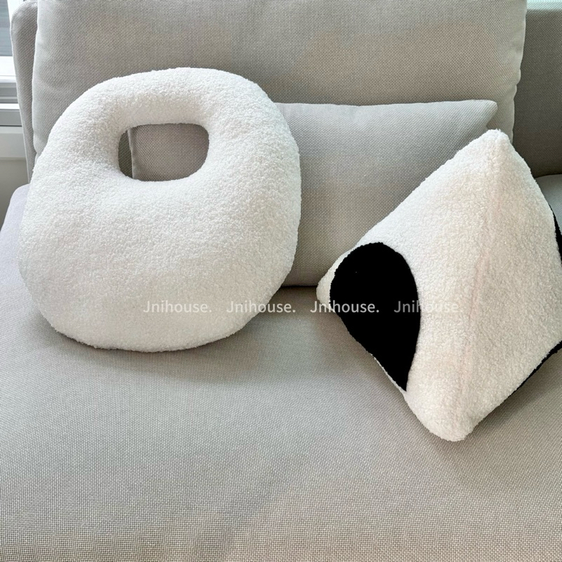 [พร้อมส่ง] Jnihouse : หมอนนุ่ม หมอนอิงมินิมอล