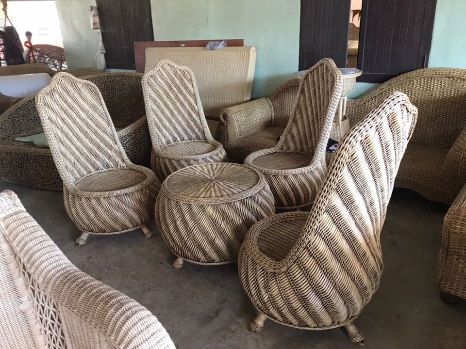 ชุดหวายแท้หลังสูง