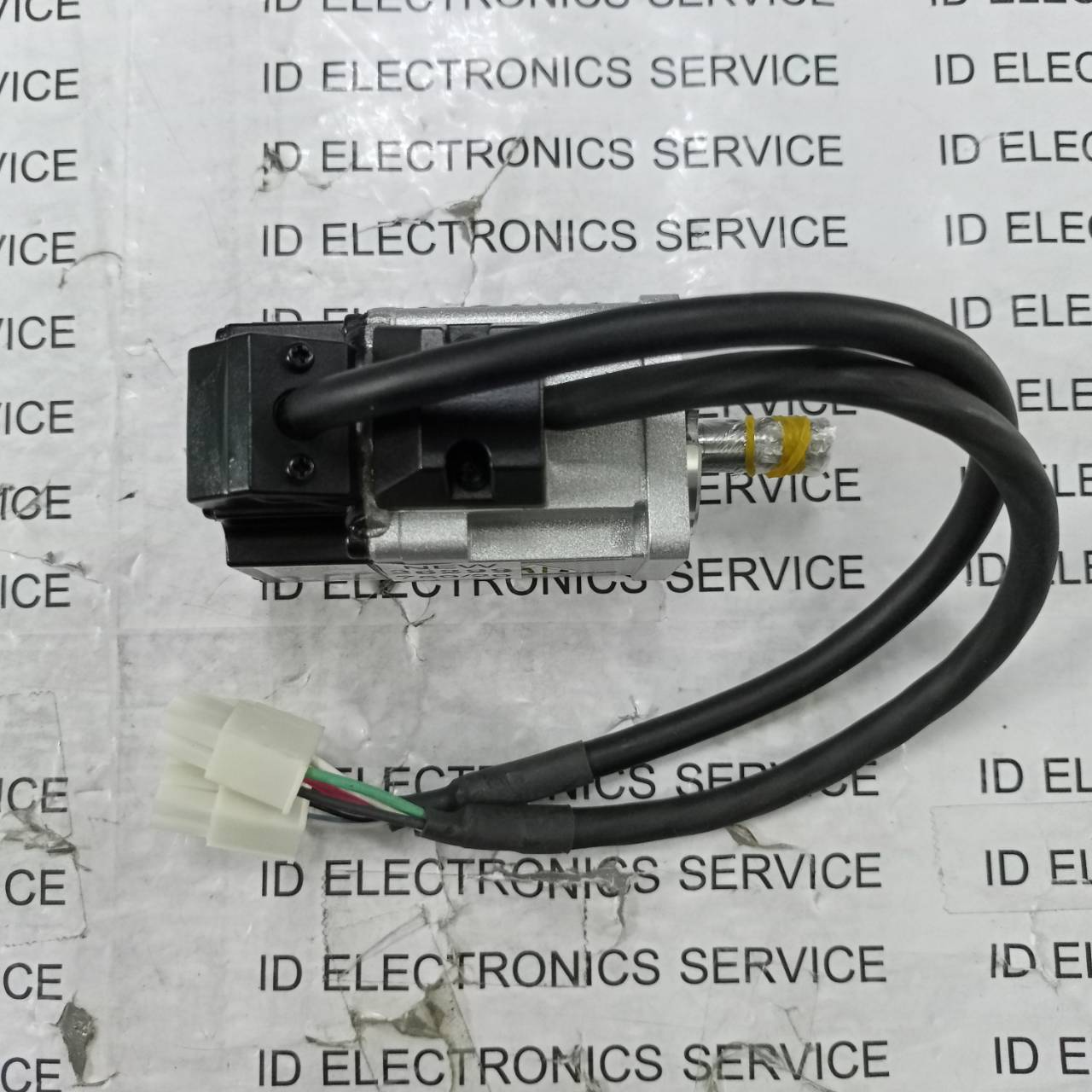 R88M-G05030H MOTOR "OMRON"