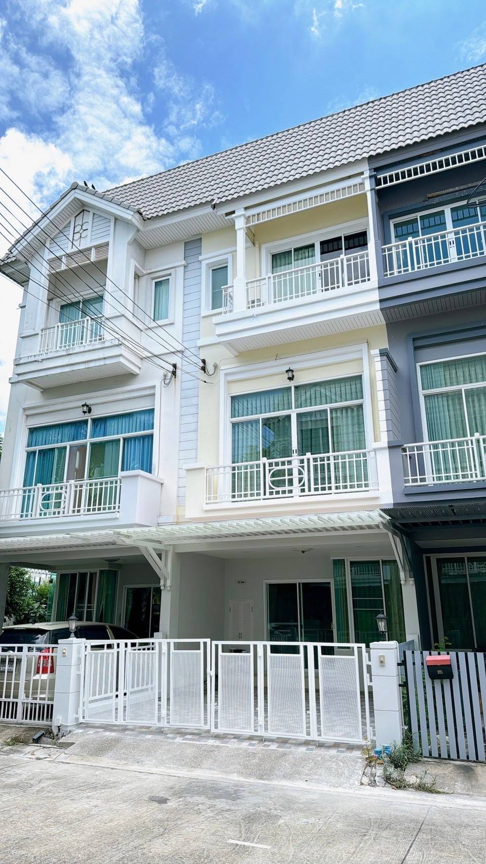 ขายทาวน์โฮม3ชั้นเดอะเมโทร (N.1252)