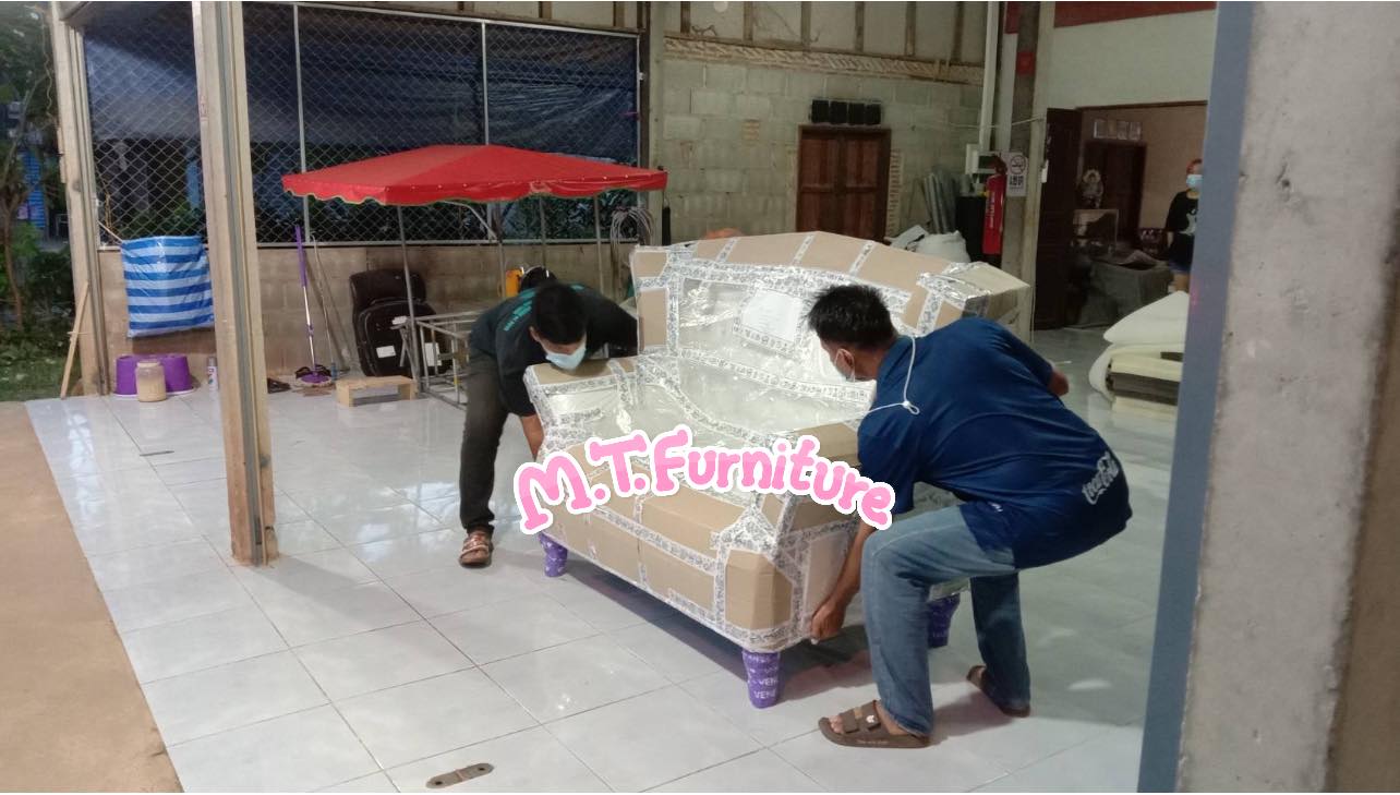 โซฟาเจ้าหญิงแบบ 2 ที่นั่ง สไตล์วินเทจ สีขาว สีครีม