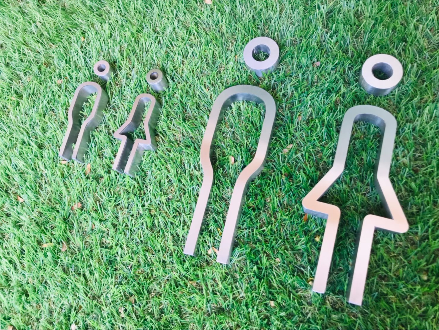 #อักษรสแตนเลสแฮร์ไลน์