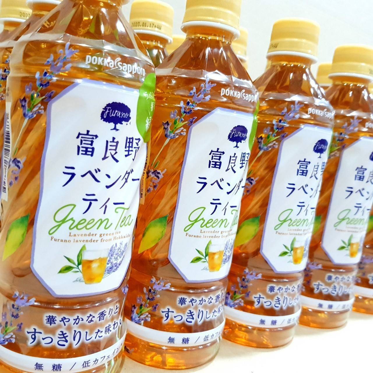 ชาลาเวนเดอร์ Pokka Sapporo Greentea Lavender 500ml