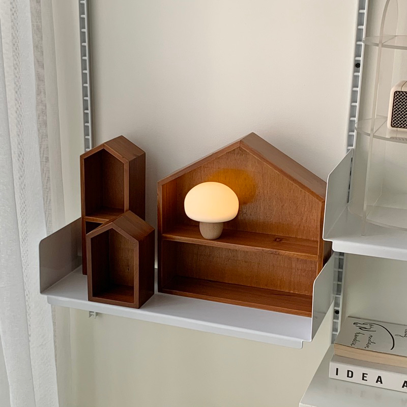 [พร้อมส่ง] Jnihouse : ชั้นไม้วางของ ชั้นวางหนังสือไม้ ชั้นวางของทรงบ้าน