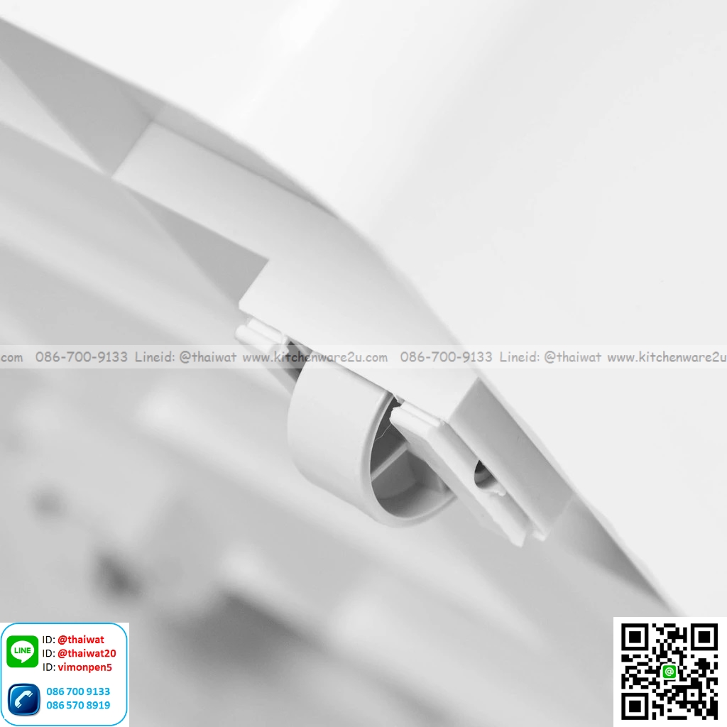 P13508 กล่องเอนกประสงค์ ล้อเลื่อน สีขาวนม 100 ลิตร (กว้าง 46 ยาว 69 สูง 41 ซม) จัมโบ้ No.303 (ราคาขายส่งต่อ 1 โหล: 12 ใบ:เฉลี่ย 240 บต่อใบ)