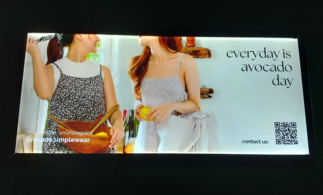 ป้ายกล่องไฟสลิม ขนาด 44.7x96 cm