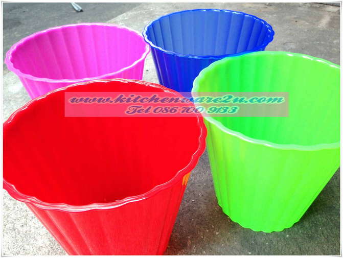 P06652 ถังผงขอบหยัก สีหวาน ดีไซน์ใหม่ ขายดีมาก (ราคาส่งต่อ 1 โหล: 12 ใบ)