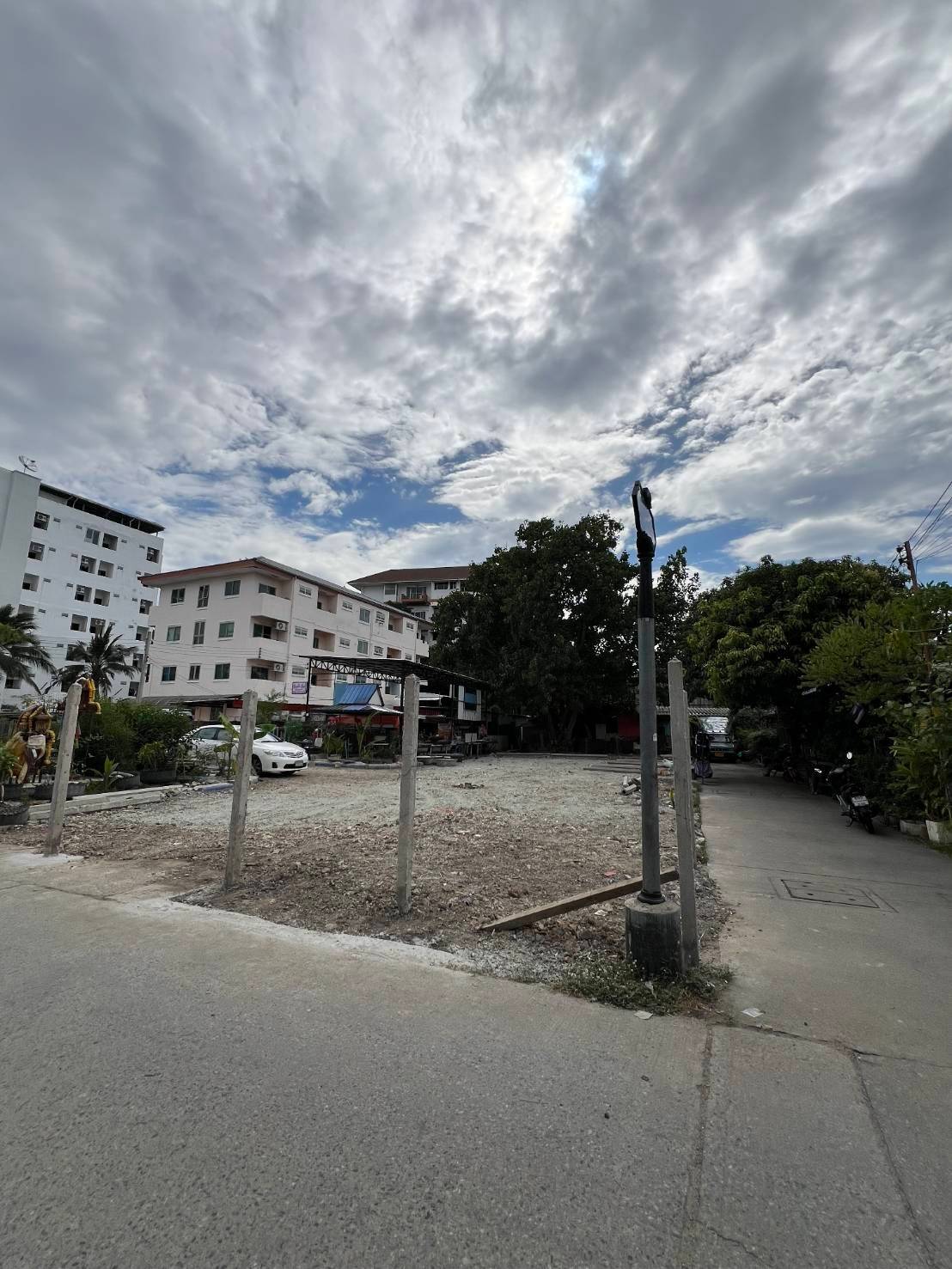 ขายที่ดินเปล่าถมแล้ว ขนาด 90ตร.วา ซอยแบริ่ง ใกล้ BTS แบริ่ง (N.1364)