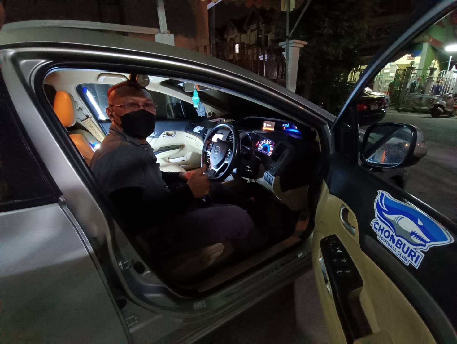 ช่างกุญแจรถยนต์honda ช่างกุญแจรถยนต์ฮอนด้า