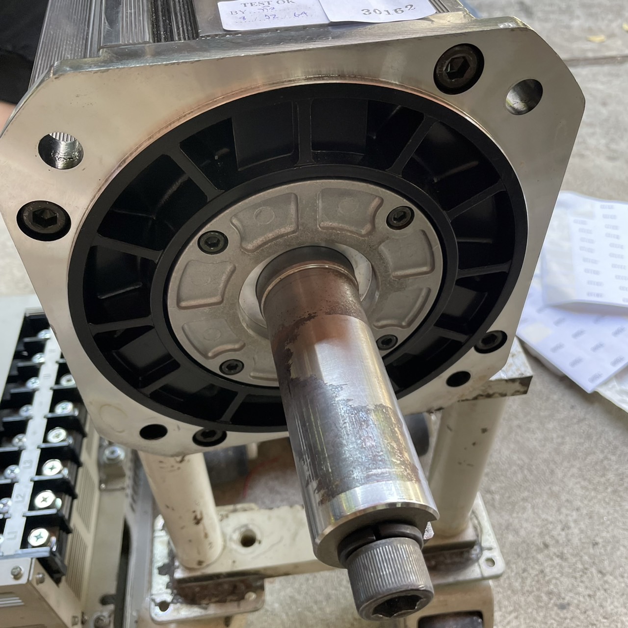 SGMGH-1AACA61 SERVO MOTOR "YASKAWA"