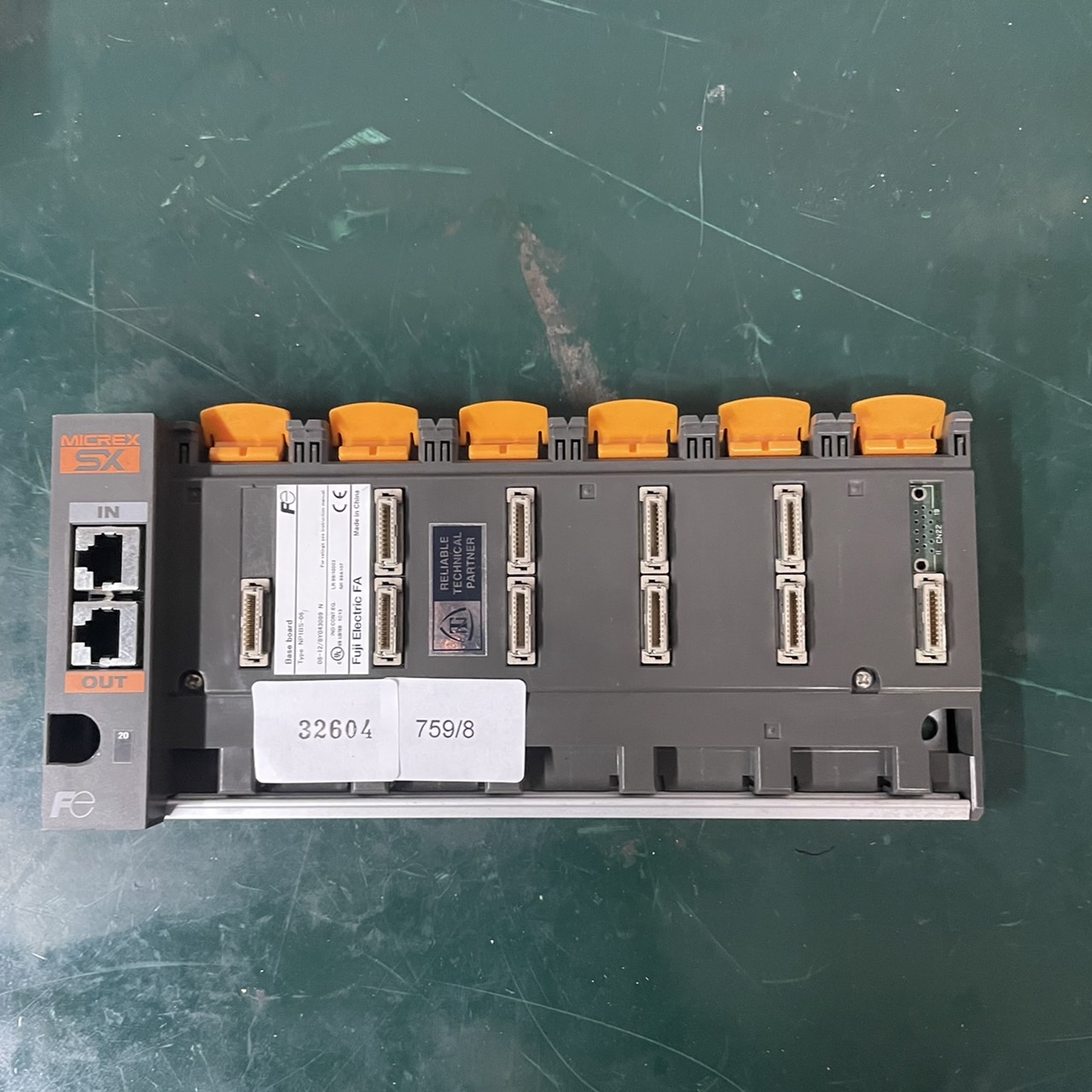 PLC " FUJI " MODEL : NP1BS-06