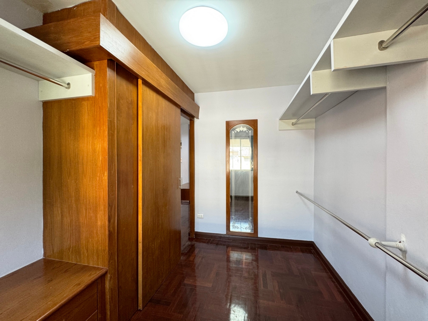 ให้เช่าทาวน์เฮ้าส์ 4 ชั้น หมู่บ้านวราธรวิลล์ พัฒนาการ 44 พร้อมเข้าอยู่ 9 ธ.ค. 68 (N.1394)