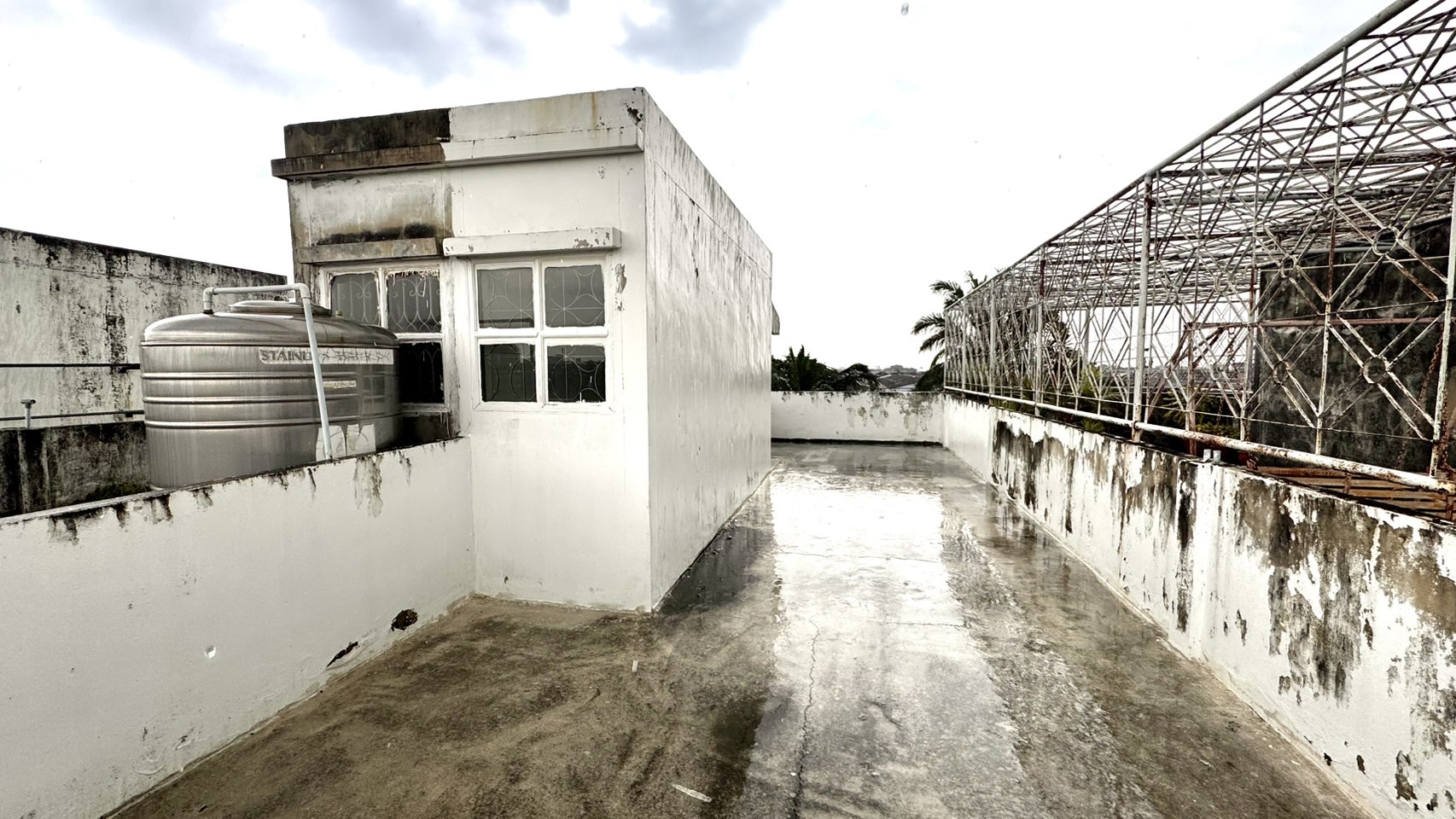 ขายอาคารพาณิชย์ 2.5 ชั้น หมู่บ้านบัวทองธานีพาร์ค บางบัวทอง 2ห้องนอน 2 ห้องน้ำ 20 ตารางวา นนทบุรีทำเลบางบัวทอง ราคา : 1,700,000 บาท