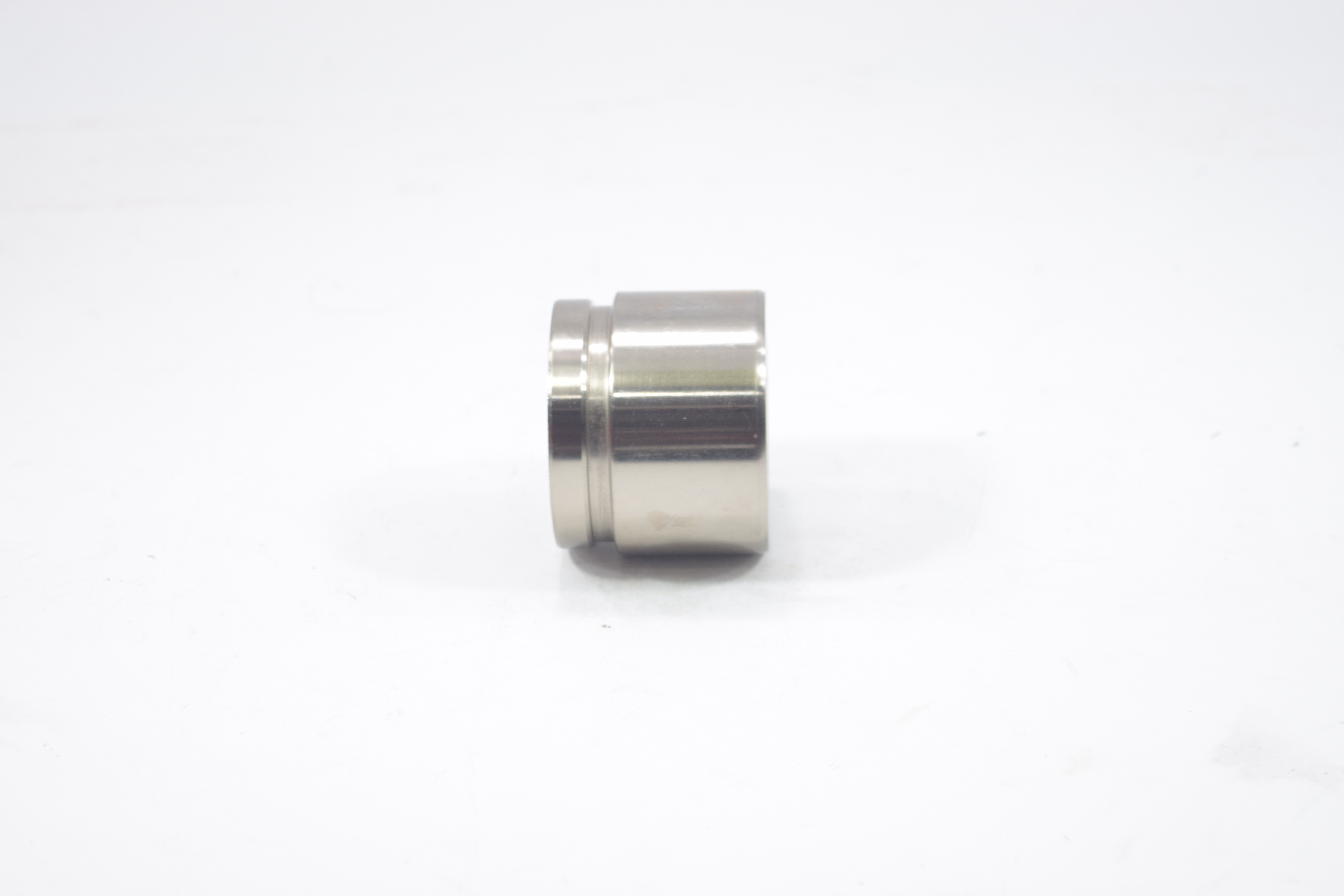 ลูกสูบดิสเบรค TOYOTA LN50 / MTX / โตโยต้า ฮีโร่ / ไมตี้เอ็ก / 3PD-2470 / 47731 - 40010 / ขนาดวงนอก 60.20 / สูง 48.00 (จำนวน 1 ชิ้น) (CALIPER PISTON)