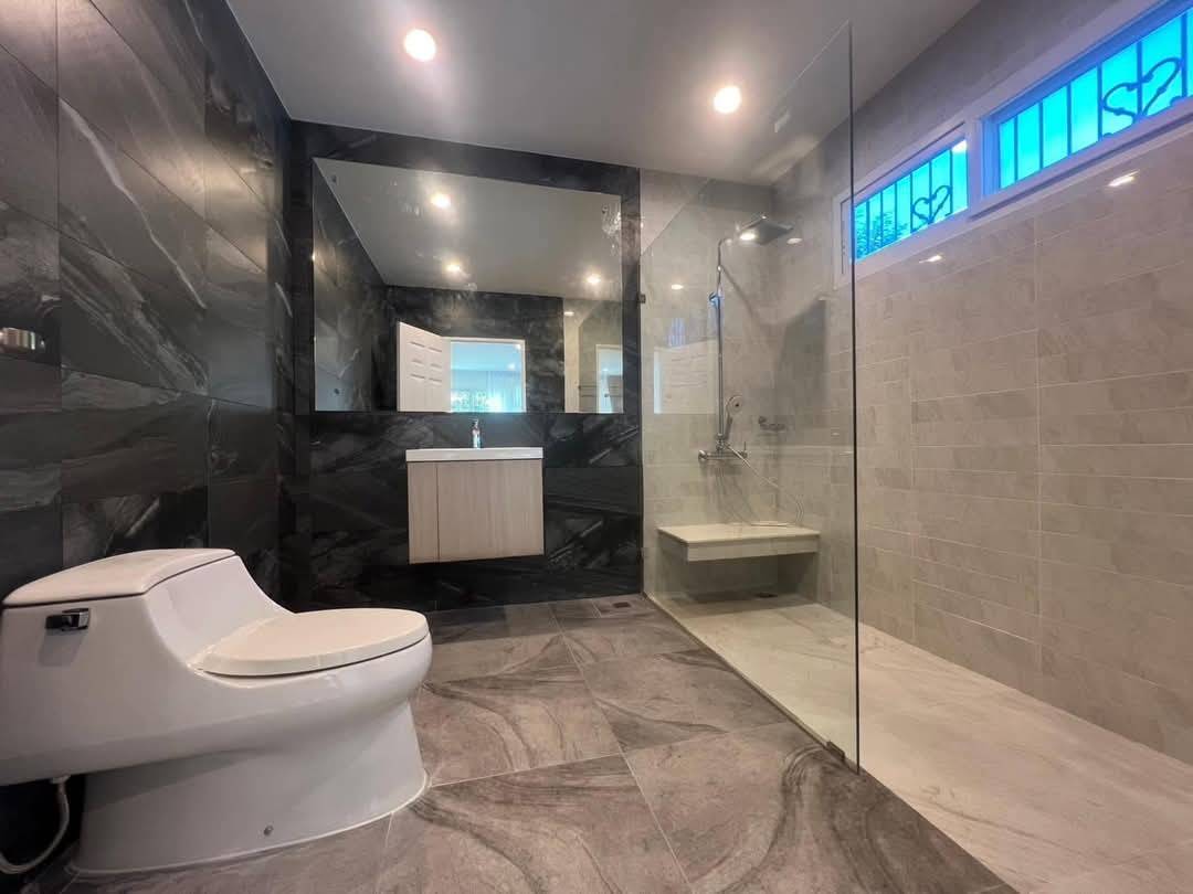 ให้เช่าบ้านชั้นเดียว หลังใหญ่ ใกล้เซ็นทรัลบางนาสวยครบพร้อมอยู่ (N.1558)