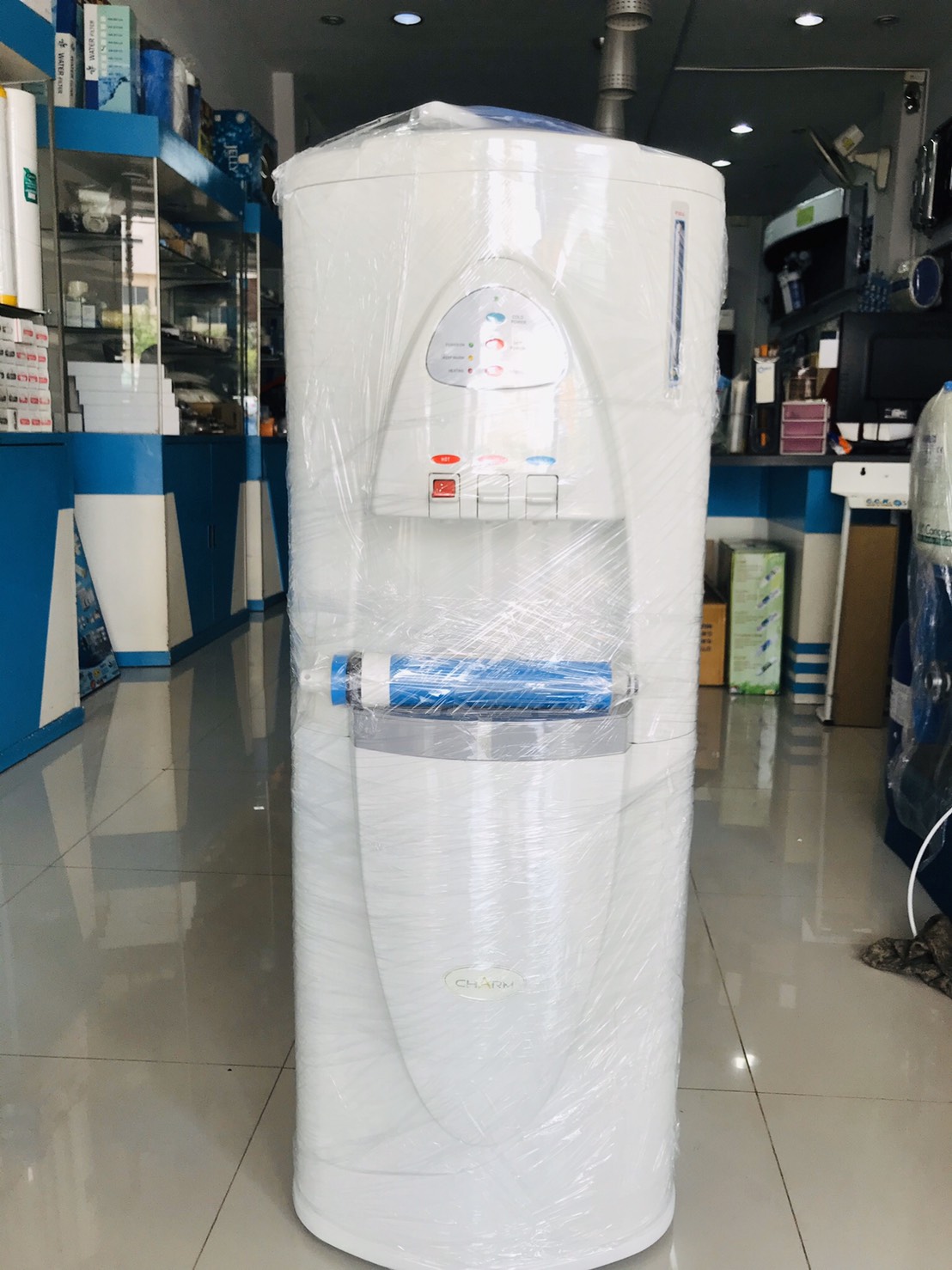 ตู้ทำน้ำ 3 อุณภูมิ CW929