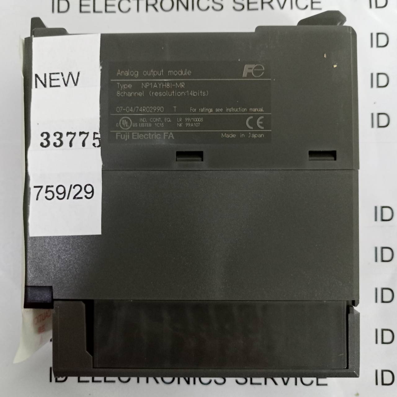 PLC " FUJI " MODEL : NP1AYH8I-MR