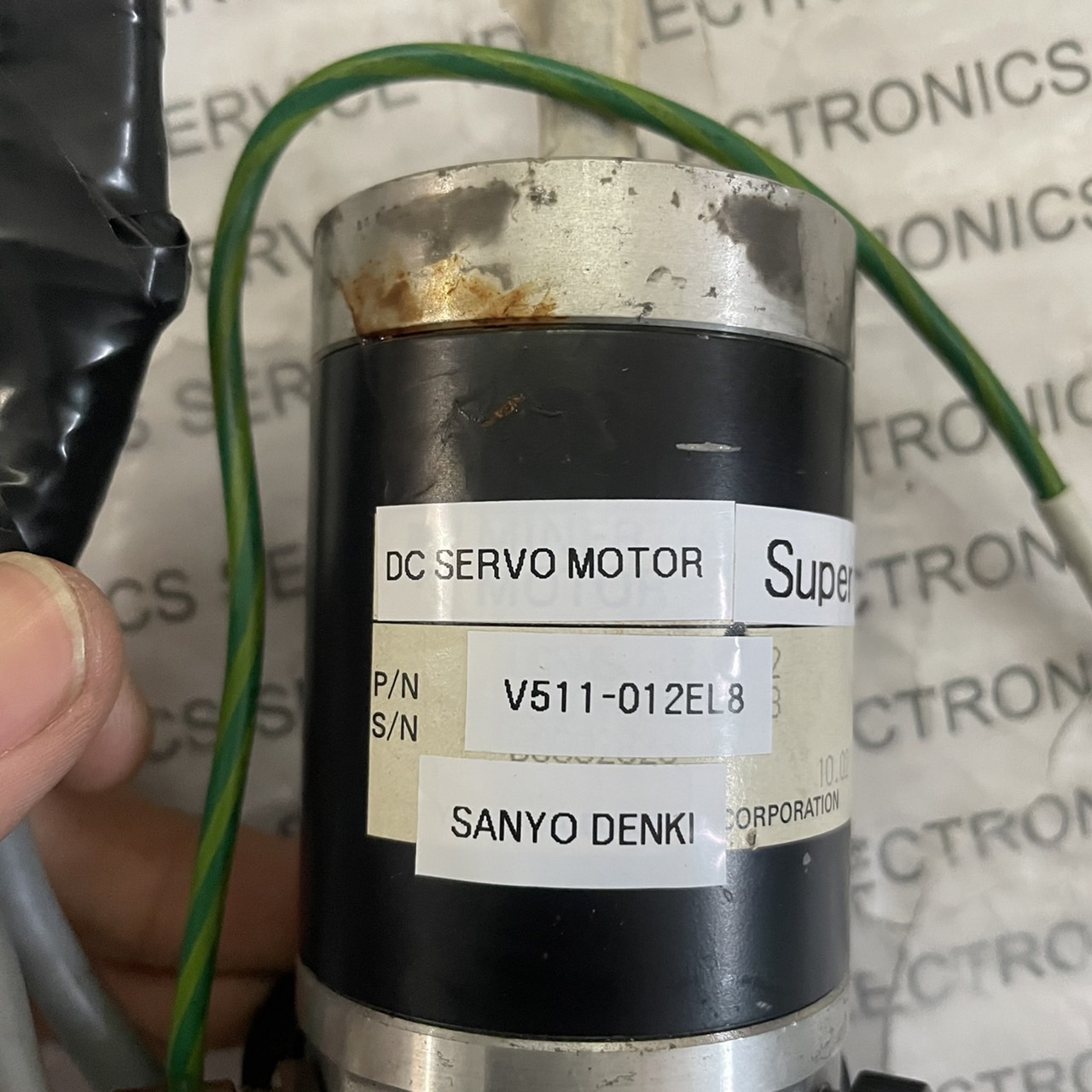 SERVO MOTOR " SANYO DENKI " MODEL : V511-012EL8