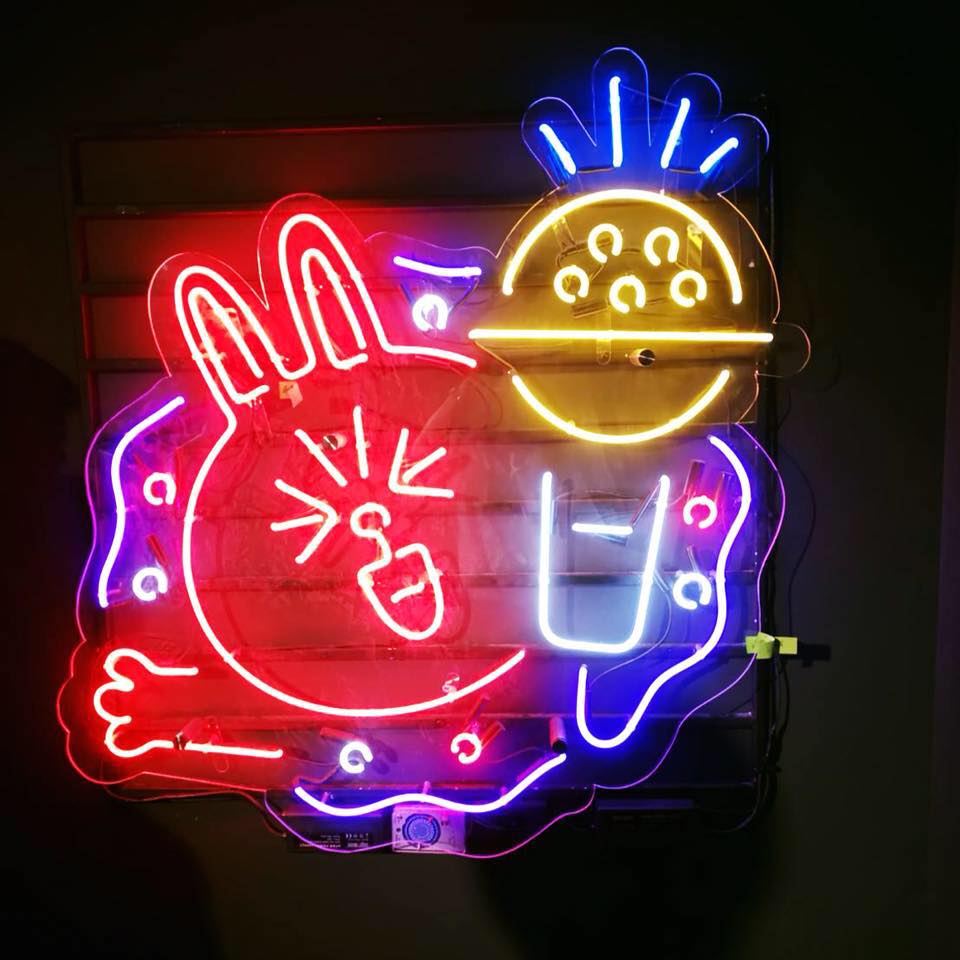 #ป้ายนีออนดัดหลอดแก้ววินเทจ