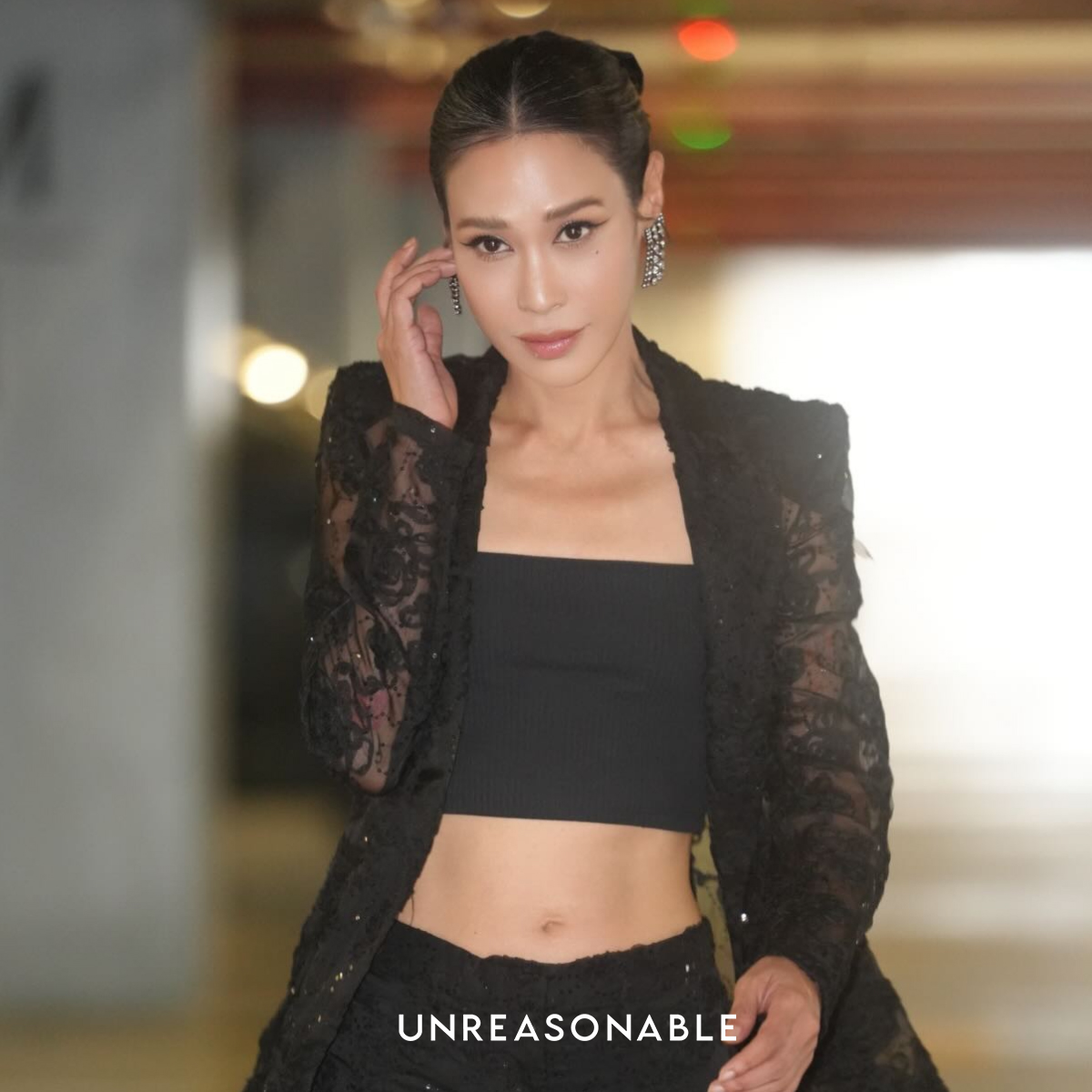 Crystal Chandelier Earrings ต่างหูคลิป ต่างหูก้านเงินแท้ น้ำหนักเบา UA0699-01 Unreasonable Accessories