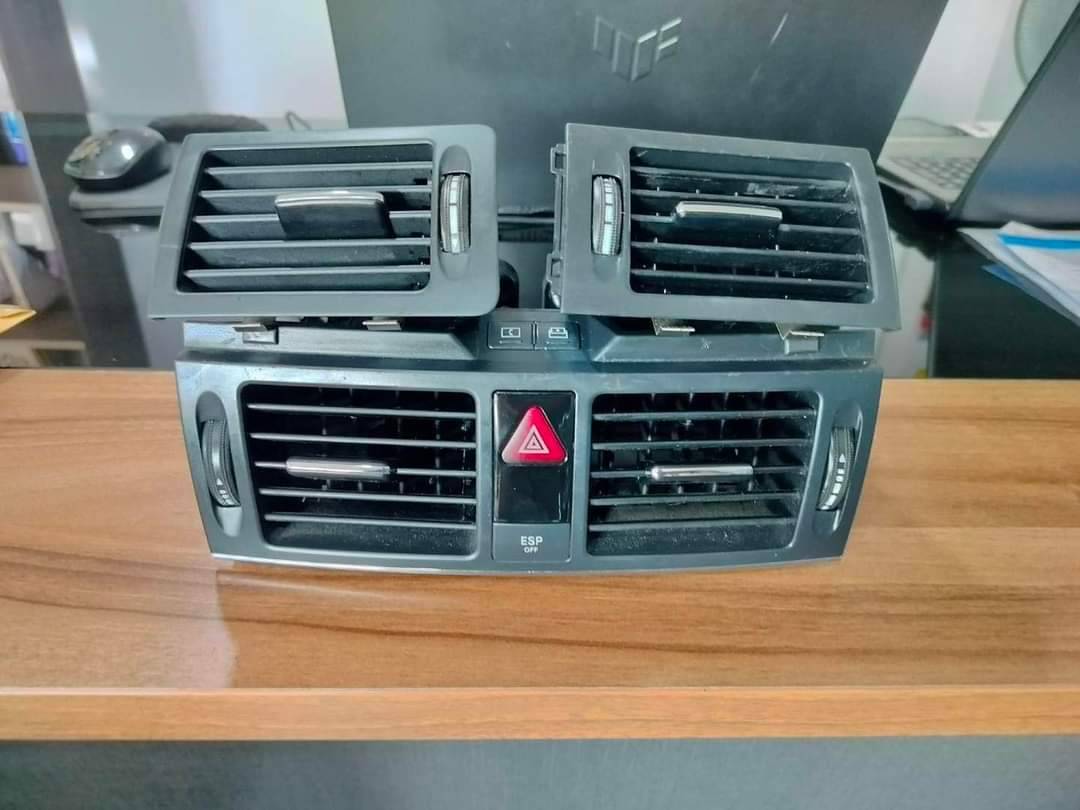 ช่องแอร์w204 ครบชุด