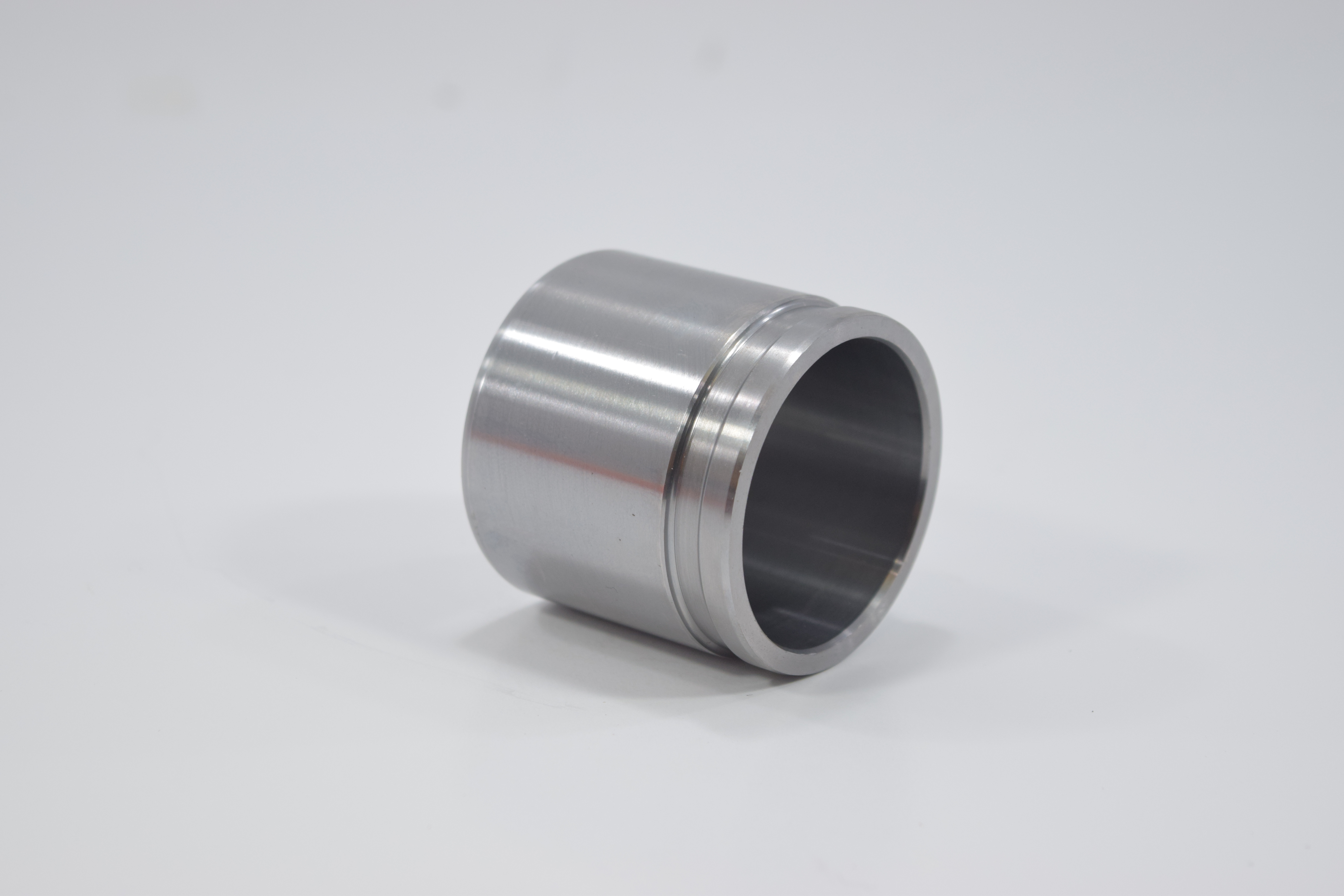 ลูกสูบดิสเบรค NISSAN A31 / CEFIRO 12V. / นิสสัน เซฟิโร่ / 3PD-4760 / 41121 - 40F00 / ขนาด วงนอก 53.85 สูง 48.80 (จำนวน 1 ชิ้น) (CALIPER PISTON)