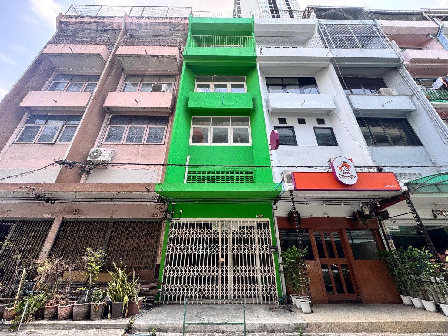 ให้เช่าอาคารพานิชย์ 4.5 ชั้น ตรงข้ามบิ๊กซีอ่อนนุช ติดถนนสุขุมวิท 77 (N.1680)