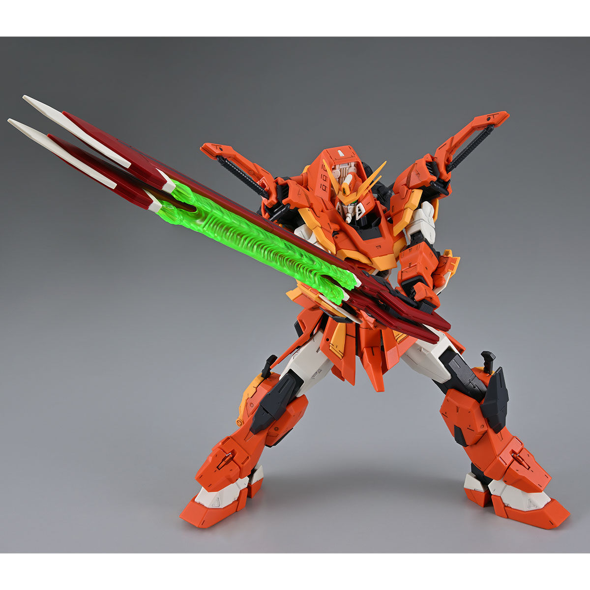 Full Mechanics 1/100 Sword Calamity Gundam (Premium Bandai)