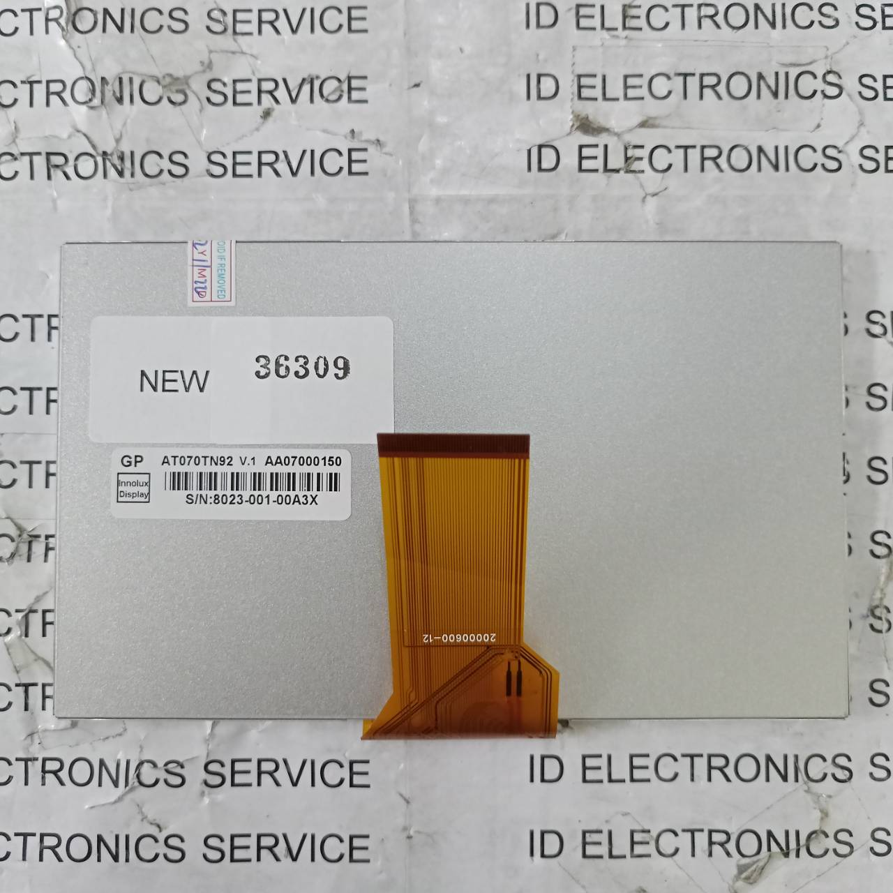 LCD PANEL " INNOLUX " MODEL : AT070TN92 V.1