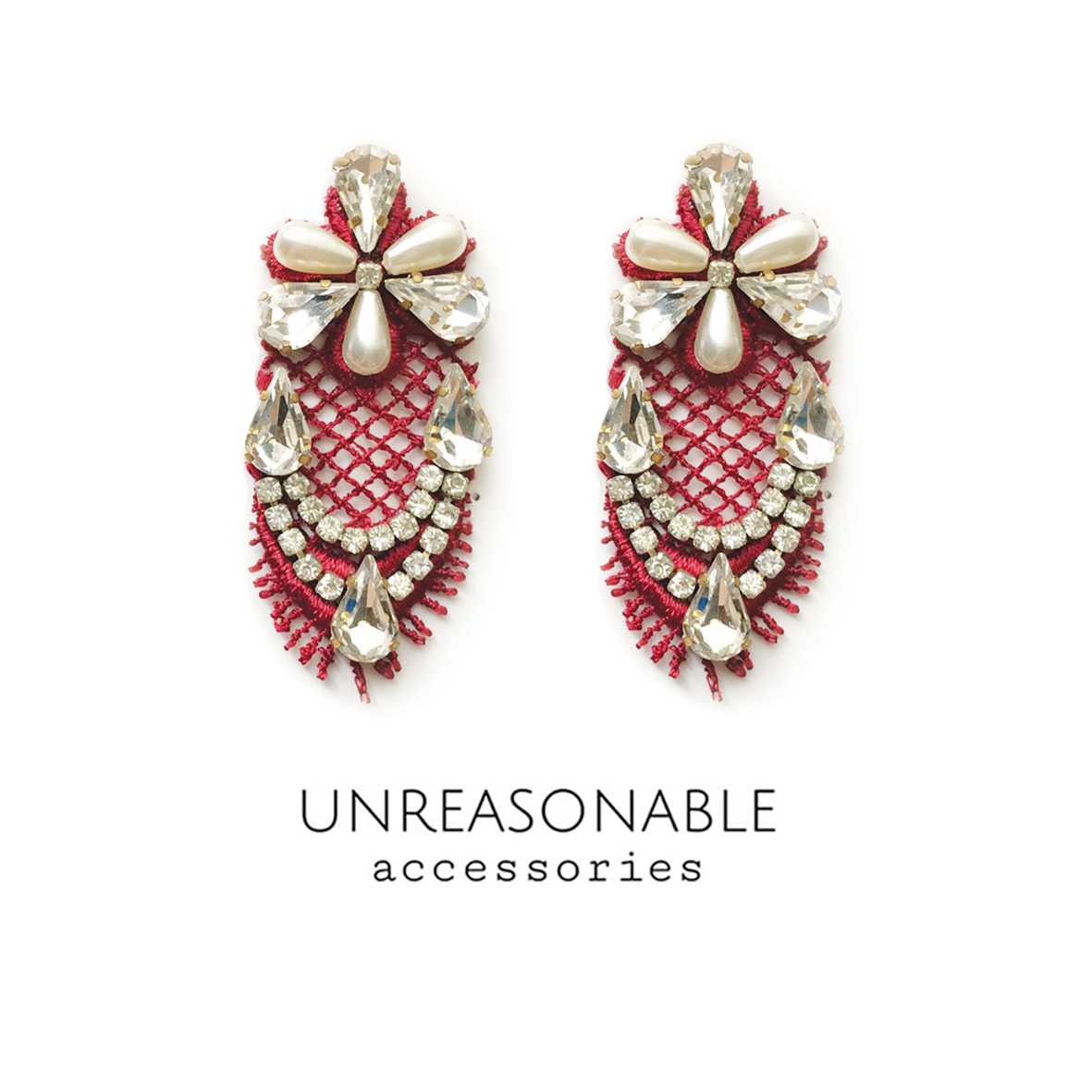 ต่างหูลูกไม้ สีแดง น้ำหนักเบา สวยใส่สบาย UA0029-03 Unreasonable Accessories
