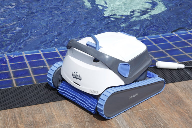 หุ่นยนต์ดูดสระว่ายน้ำ DOLPHIN S 100-300i