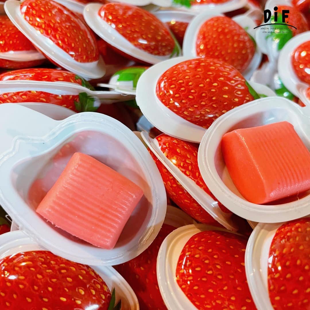 🍓 ลูกอมซูกัส รสสตอเบอร์รี่ มีหลายขนาดให้เลือกสรร สามารถนำไปจำหน่ายต่อได้ รูปทุเรียน หอมหวาน เนื้อนุ่มหนึบ 🍓