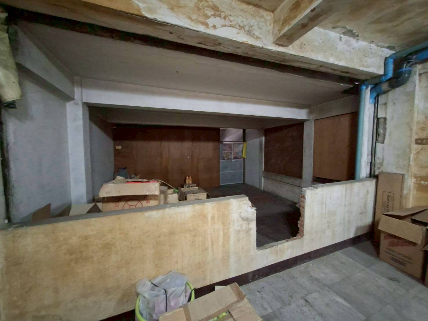 ให้เช่าอาคารพาณิชย์ 2 คูหา ติดถนนเฉลิมพระเกียรติ ใกล้ซีคอนสแควร์ ศรีนครินทร์ (N.1858)