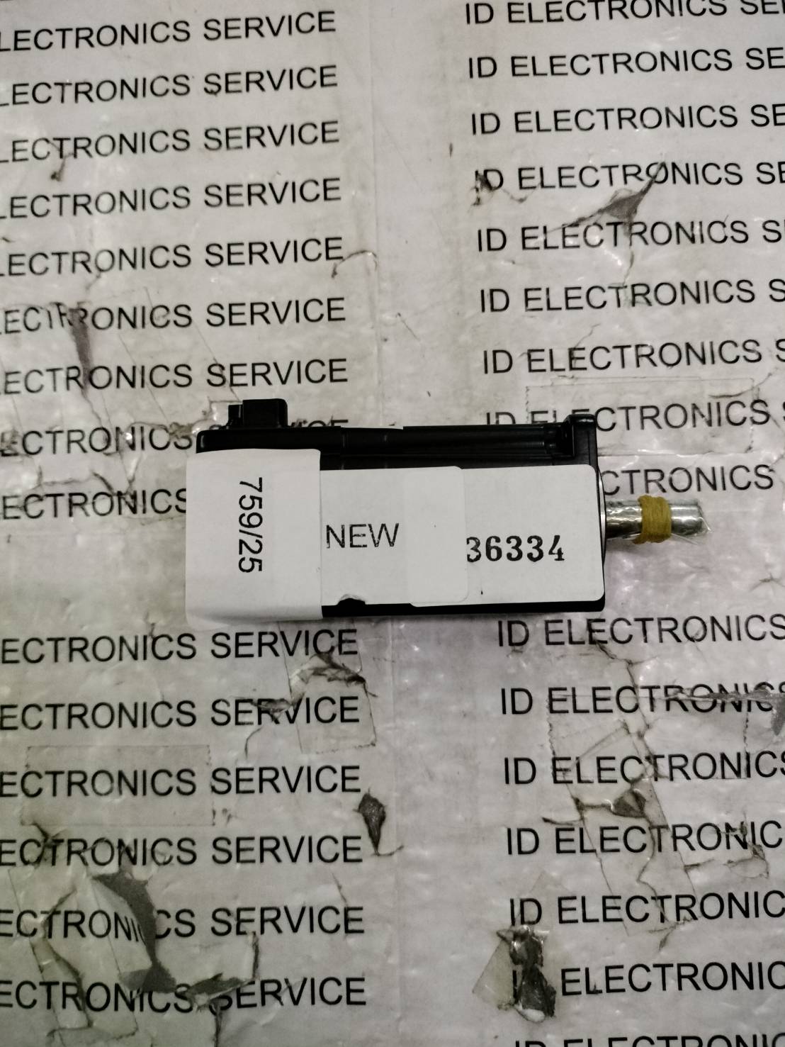 จำหน่าย SERVO MOTOR “YASKAWA” MODEL : SGMAV-01ADAB1