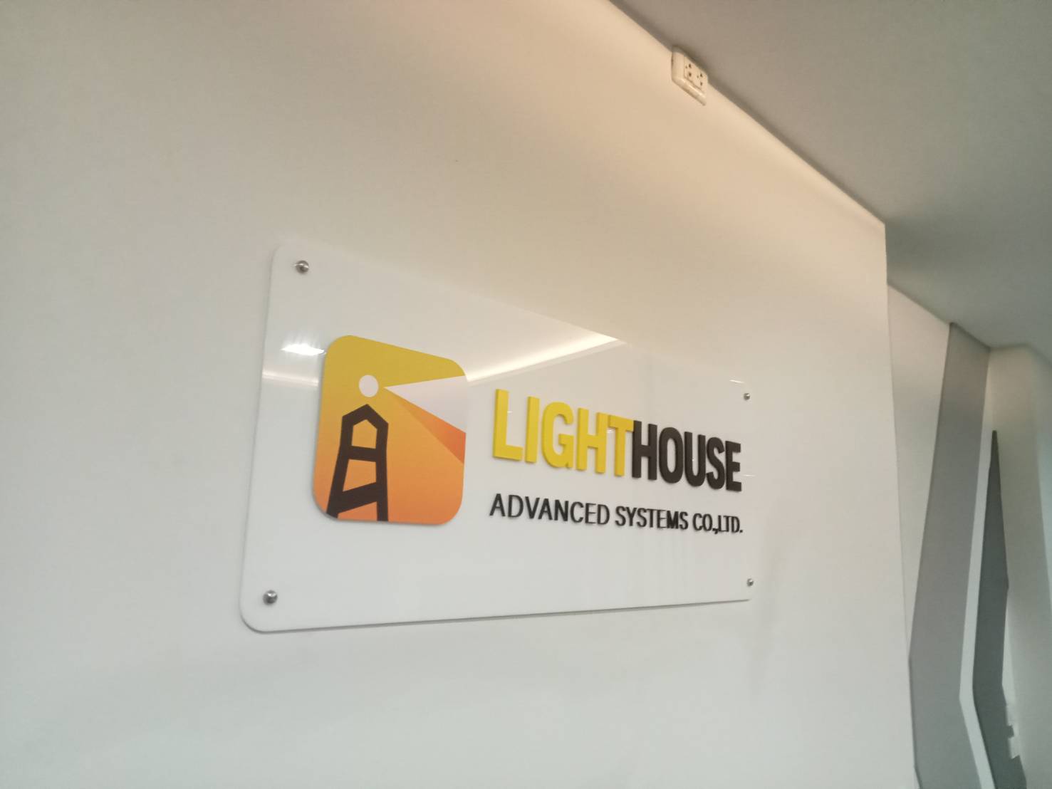 #ป้ายอักษรอะคริลิคไดคัท