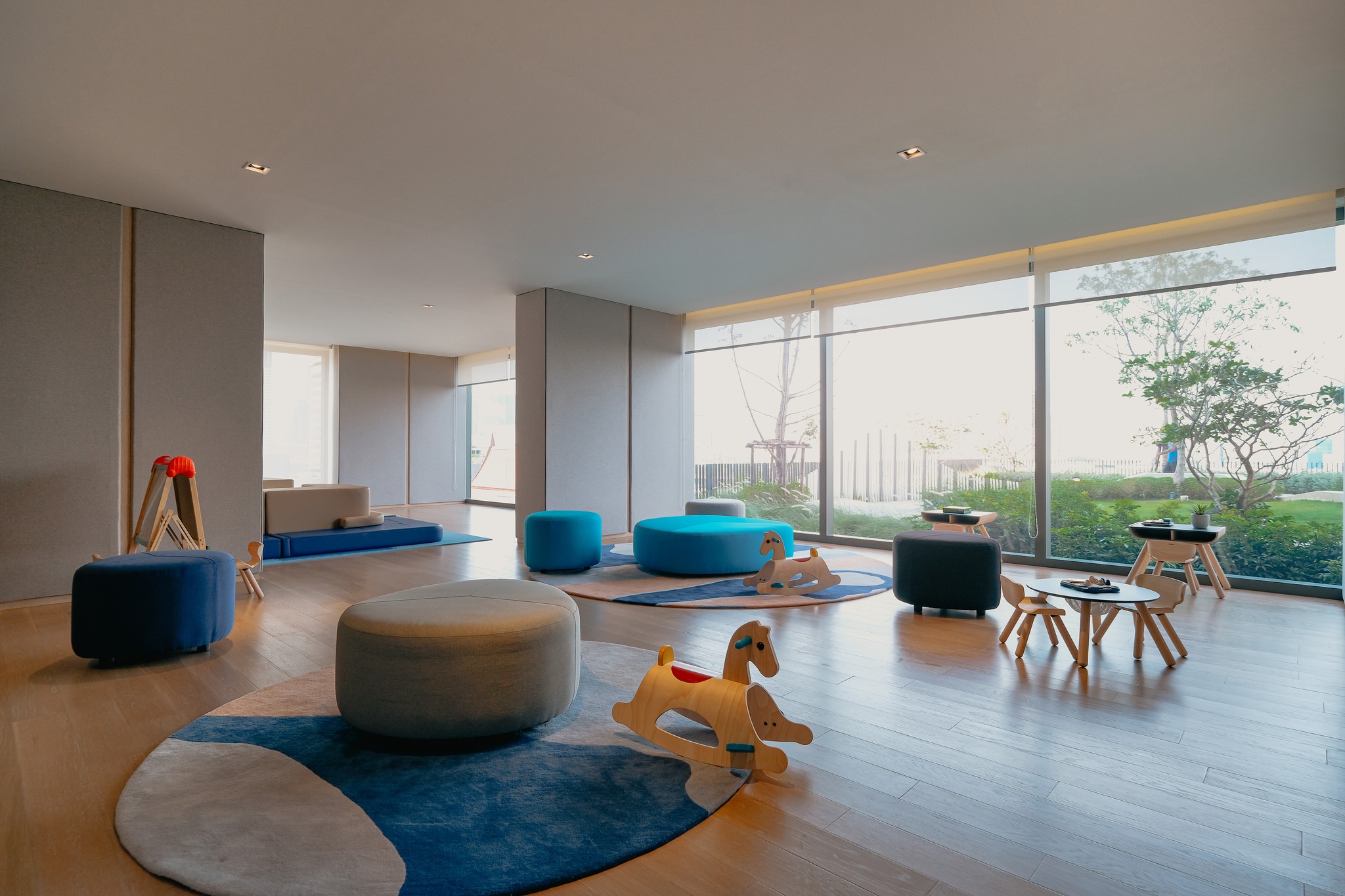 Cloud Thonglor–Phetchaburi Condominium Experience and prove for yourself the true value of location, luxury, and lifestyle — a high-end condominium offering over 4,000 sq.m. of full-facility common areas, the most comprehensive in this district.