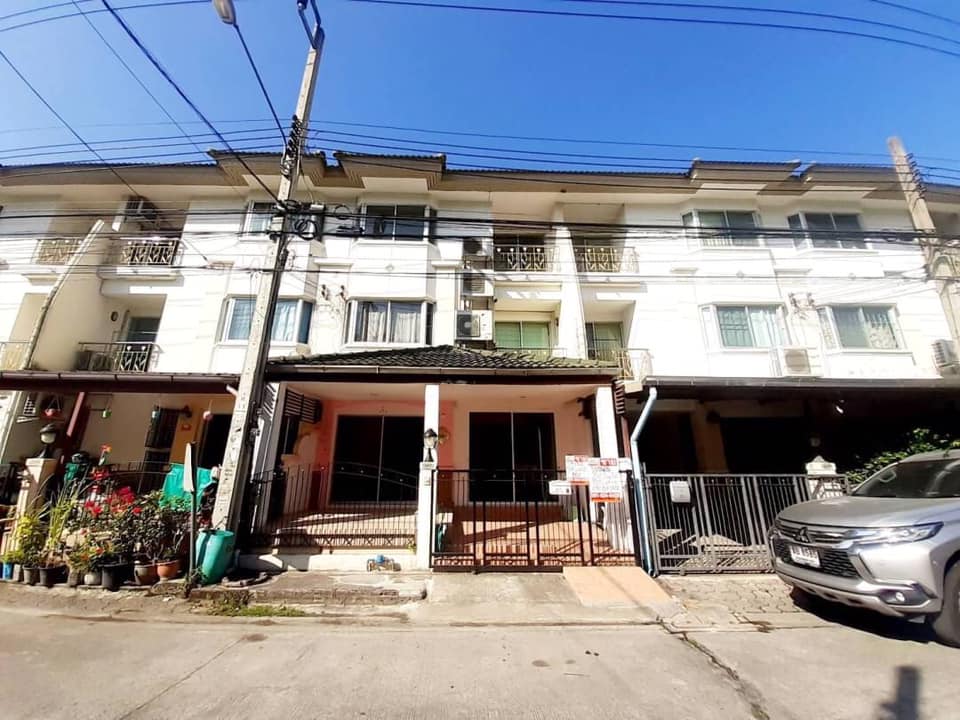 ขายด่วน ศุภาลัยซิตี้โฮม ลาซาล 20 ตรว. 3 ชั้น ถนนกว้าง (ทำเลดีเกินคาด) (ต่อรองได้) (N.256)