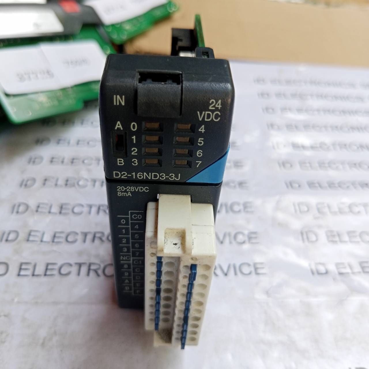 PLC " TOYOPUC " MODEL : D2-16ND3-3J