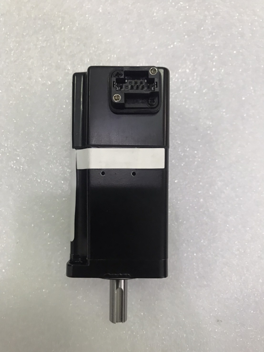 MOTOR SGMJV-01A3A21 "YASKAWA"