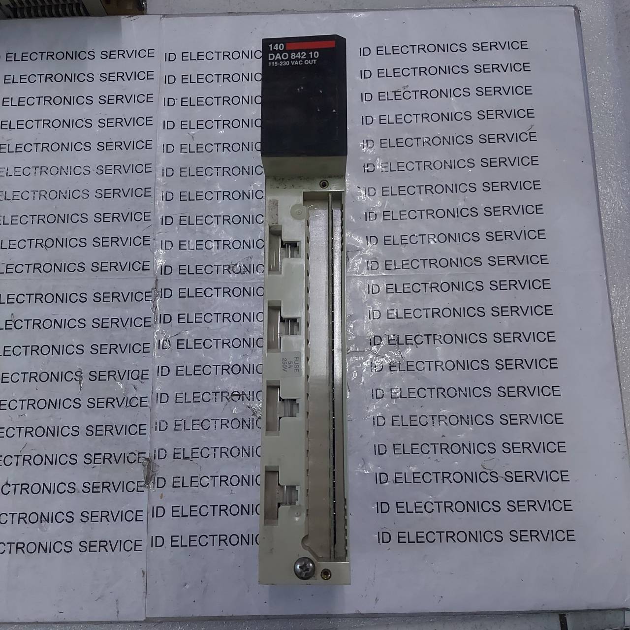 PLC "SCHNEIDER " MODEL : 140 DAO 842 10