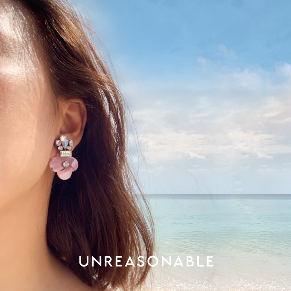 ต่างหู สีชมพู ต่างหูคลิป ต่างหูก้านเงินแท้ น้ำหนักเบา สวยใส่สบาย UA0610-02 Unreasonable Accessories