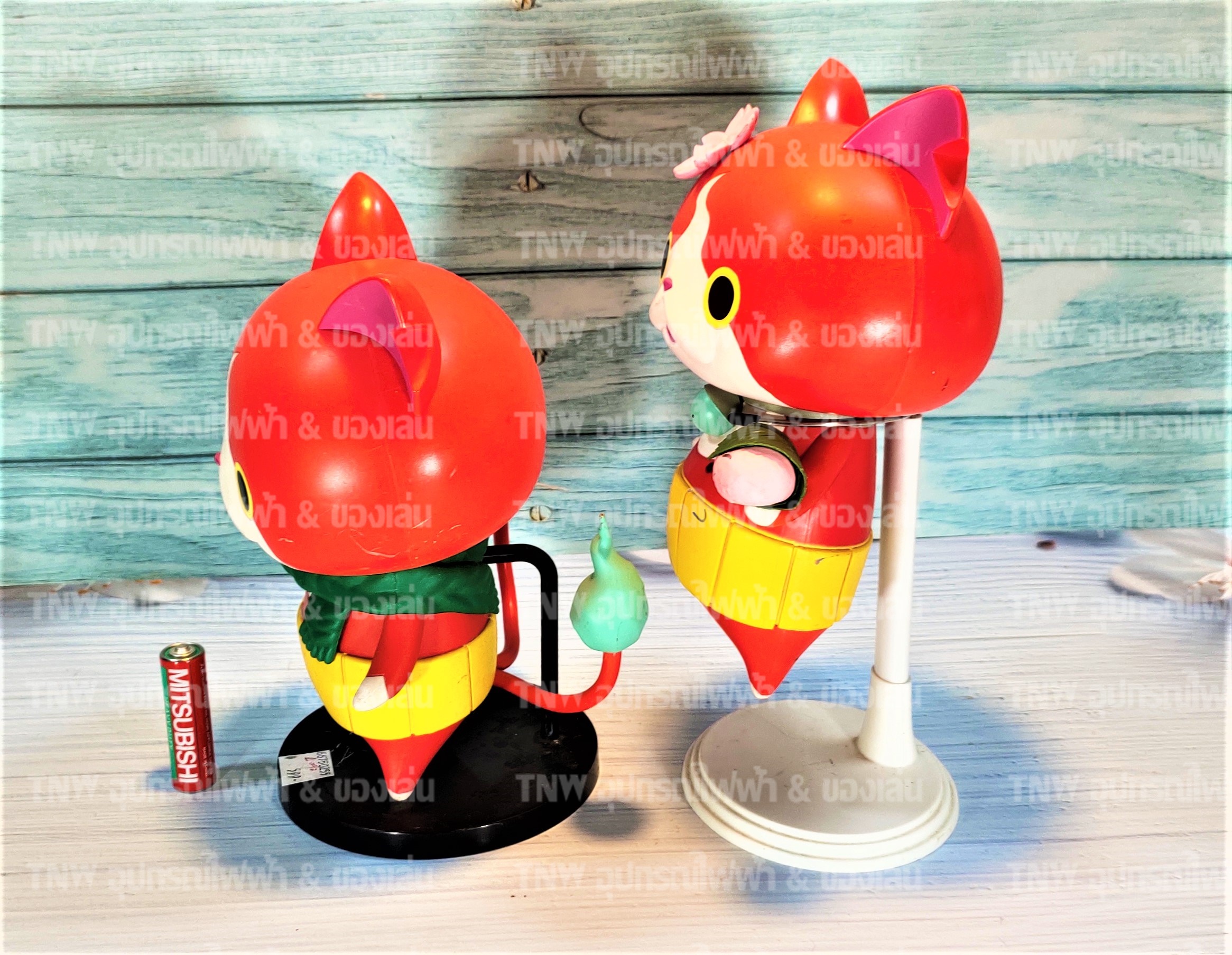 ตัวละคร จิบาเนียน (JIBANYAN) 2 ตัว จากเรื่อง โยไควอทช์ (Yo-kai Watch )