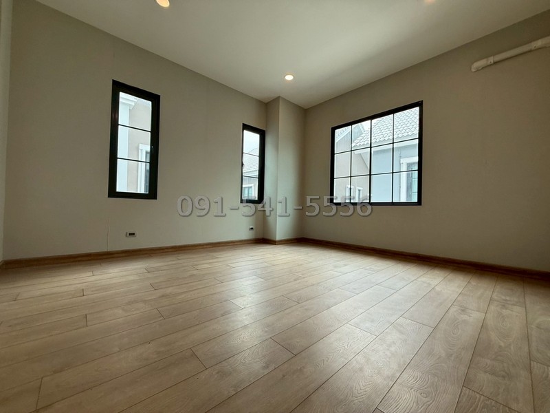 ขายบ้านหรู หมู่บ้านมิลตัน เรสซิเดนซ์ รามอินทรา หลังใหญ่พิเศษ เงียบสงบเป็นส่วนตัว หลังสุดท้ายของซอย