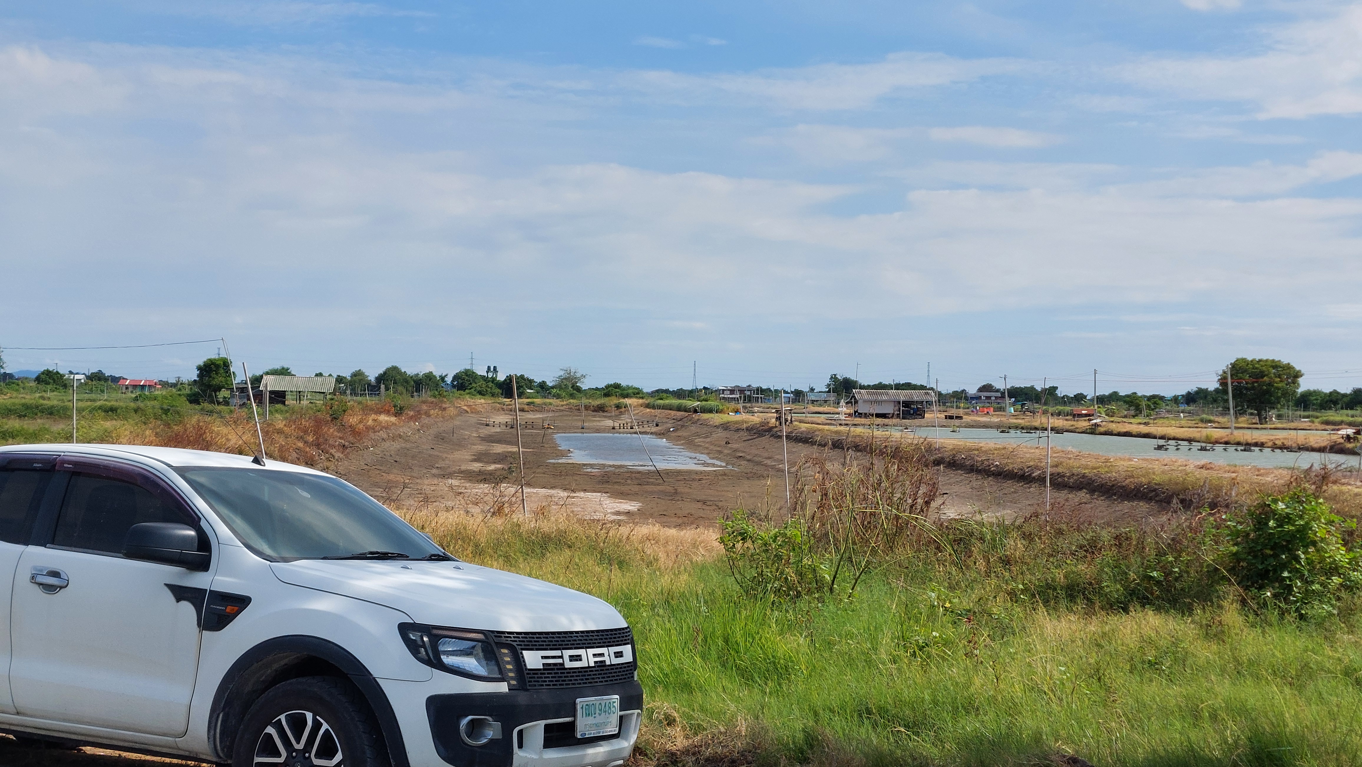 ขายที่ดิน 13-1-42 ไร่ หอมศิล ต.บางเกลือ อ.บางปะกง จ.ฉะเชิงเทรา ที่ดินแปลงสวย หน้าถนนคอนกรีต หลังติดคลองบางครกเหมาะทำร้านอาหาร, ร้านกาแฟ บ่อตกปลา เลี้ยงกุ้ง เลี้ยงปลา ทำการเกษตร หรือที่อยู่อาศัยริมน้ำ