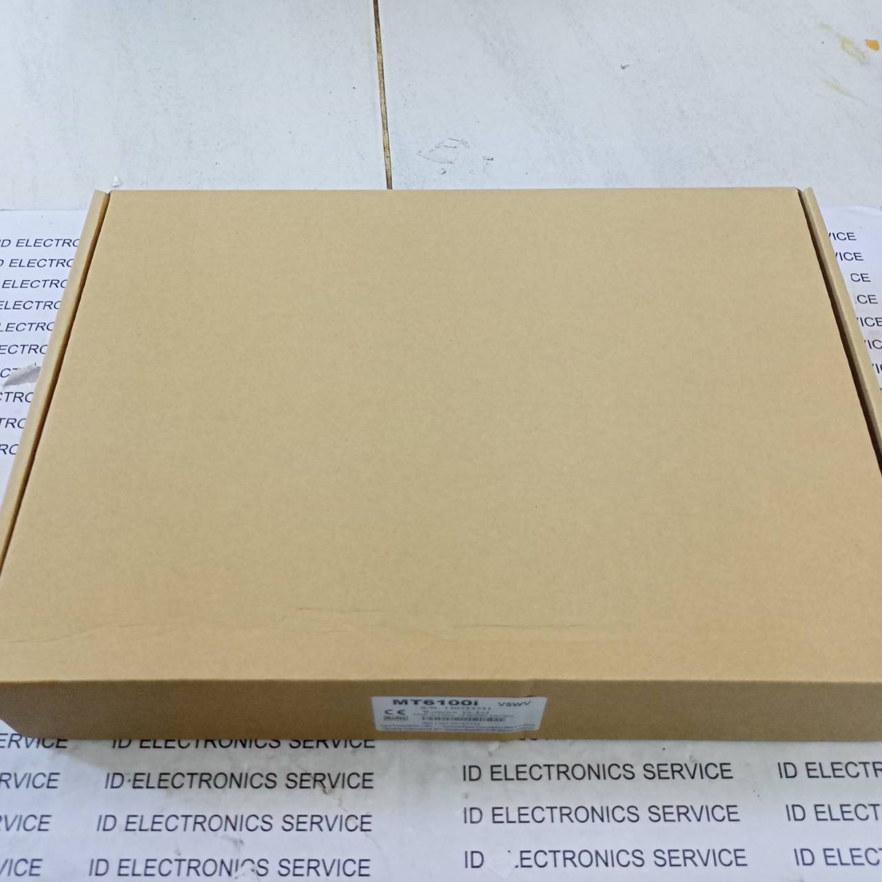 LCD TOUCH SCREEN " WEINTEK " MODEL : MT6100i V5WV