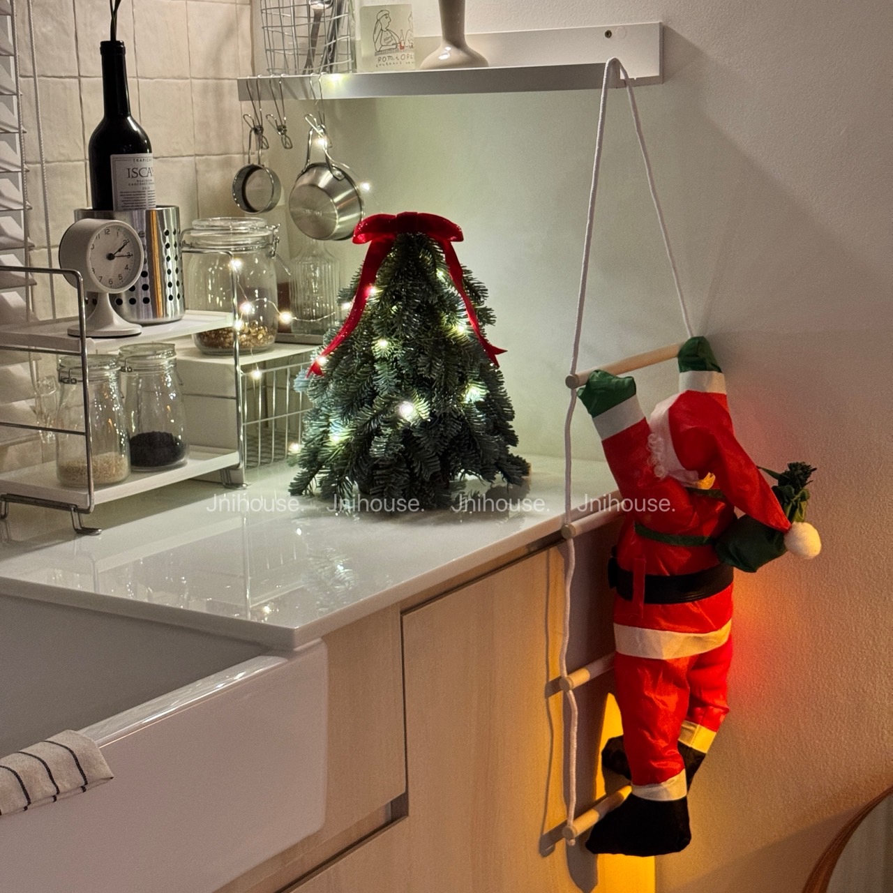 [พร้อมส่ง] Jnihouse : Climbing Santa ซานต้าตัวใหญ่ ซานต้าปีนเชือก