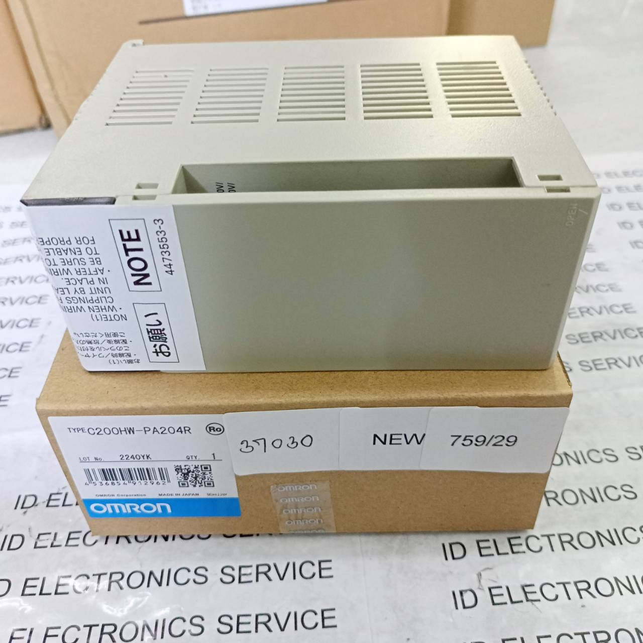 PLC " OMRON " MODEL : C200HW-PA204R