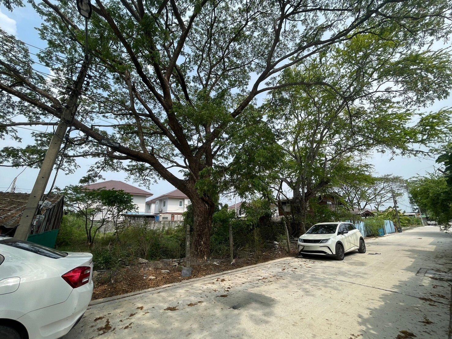 ขายที่ดิน ขนาด 116 ตารางวา ซอยสกุลดี หนองจอก มีนบุรี – การเดินทางทั้ง ถนนสกุลดี ถนนผดุงพันธ์ ถนนสังฆสันติสุข ถนนเลียบวารี – ถนนเชื่อมสัมพันธิ์ ถนนสุวินทวงศ์