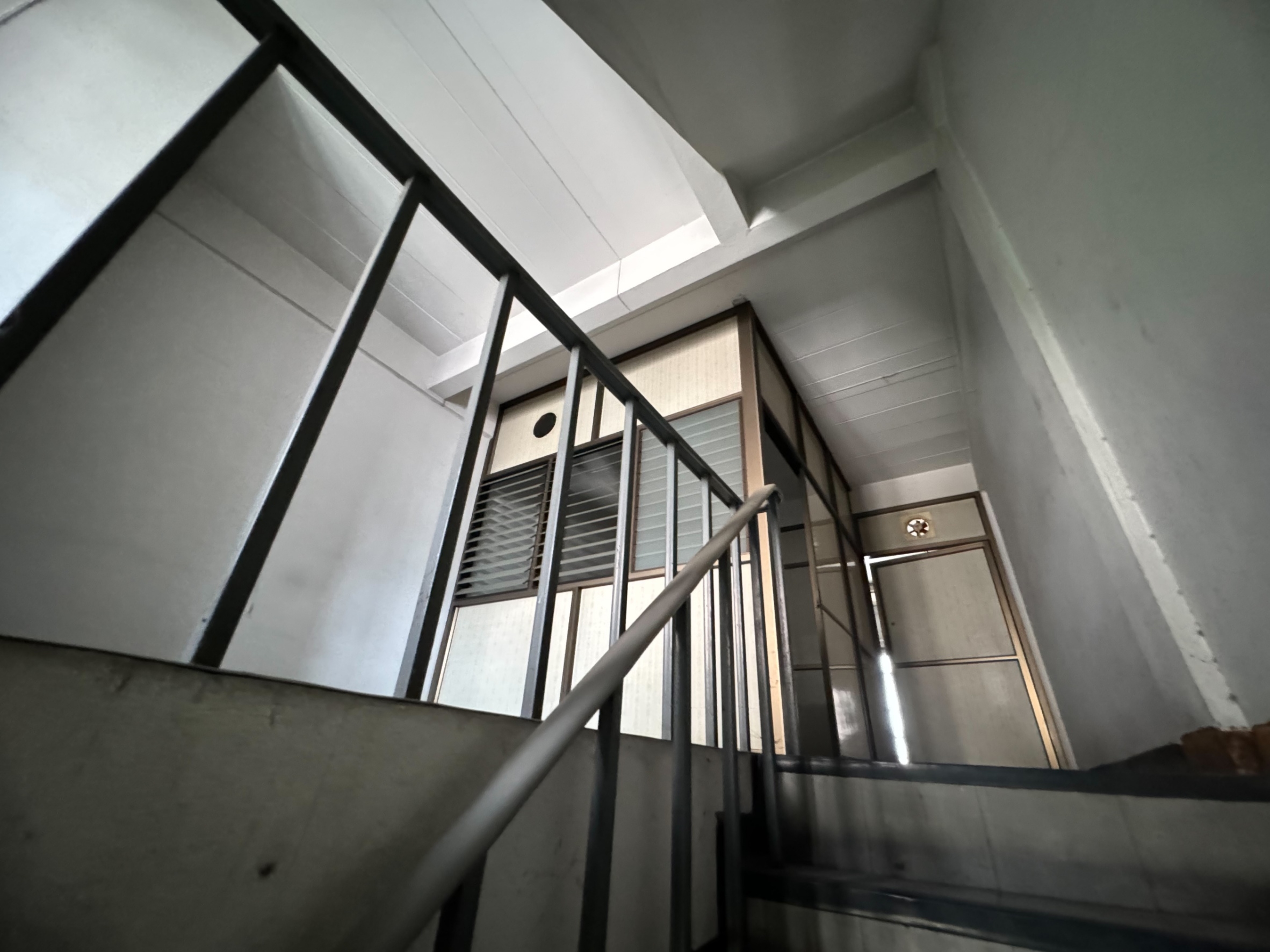 *ให้เช่าอาคารพาณิชย์ 4.5 ชั้น ทำเลดี ย่านสุขุมวิท 71 (ปรีดีพนมยงค์)* (N.1034)